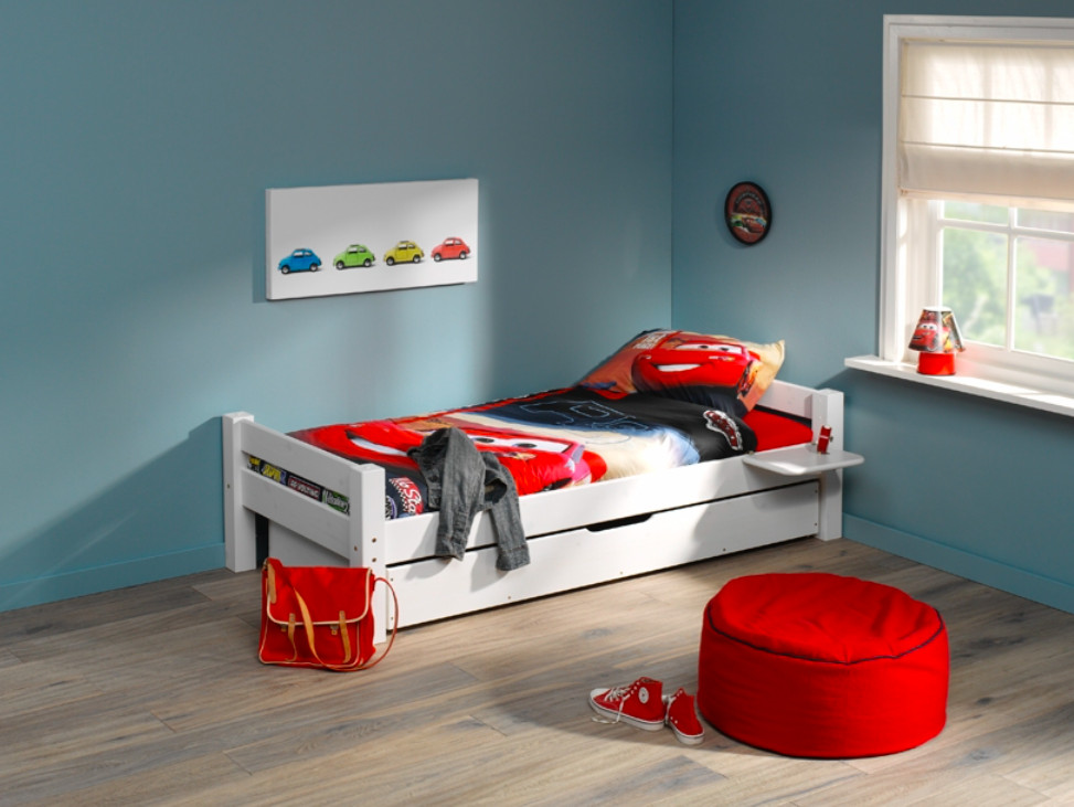 Johanna sänky 80x200 cm miljöökuva (sängynaluslaatikko, patja ja yöpöytä hylly myydään erikseen)