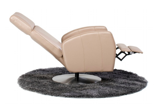 Pohjanmaan Boss recliner (Huom! Kuvan matto myydään erikseen).