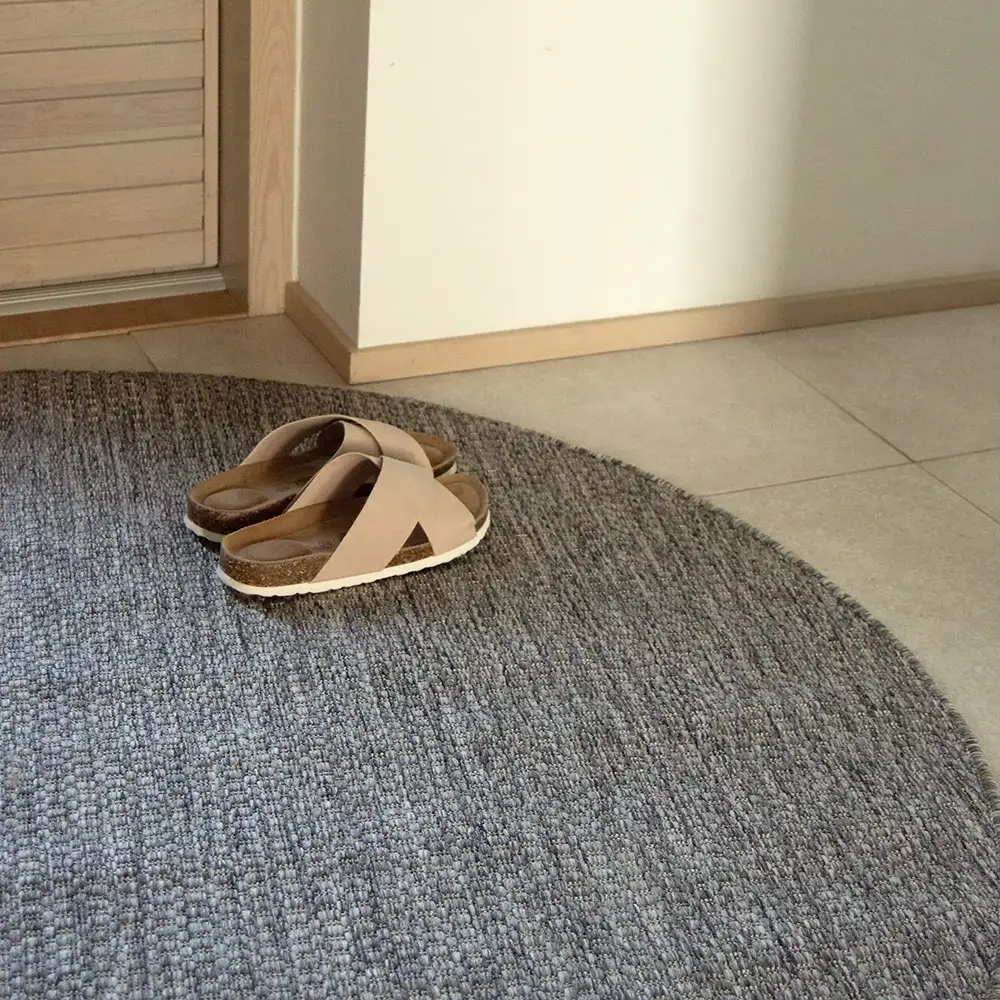 Vuono matto miljöökuva, harmaa