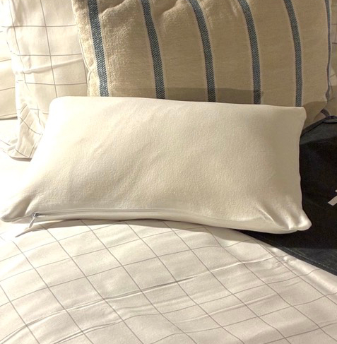 TEMPUR® Comfort matkatyynyliina miljöökuva, valkoinen