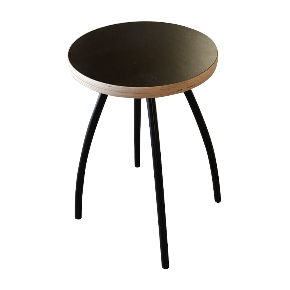 PIPE jakkara 46 maalattu runko, musta/laminaattipintainen vaneri musta