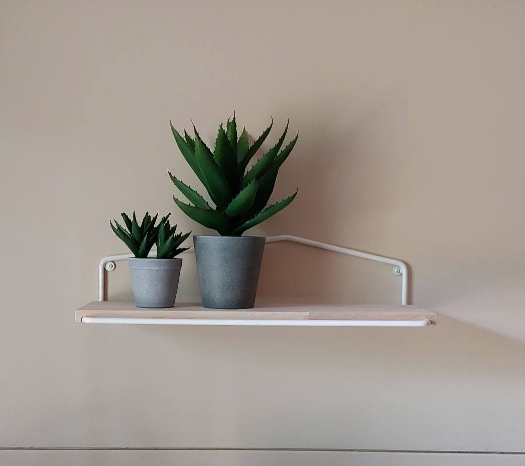 Ilma seinähylly (vino), valkoinen/koivu (leveys 60 cm)
