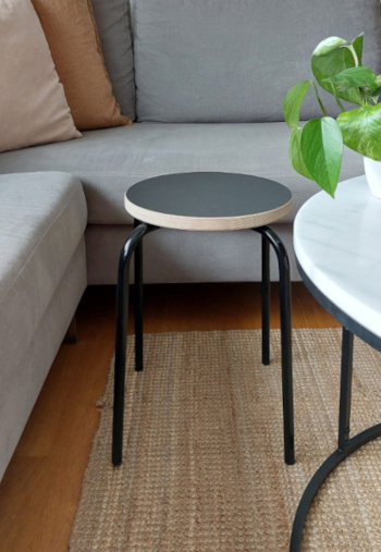 CLASSIC -45 jakkara miljöökuva, musta/musta laminaattipintainen vaneri